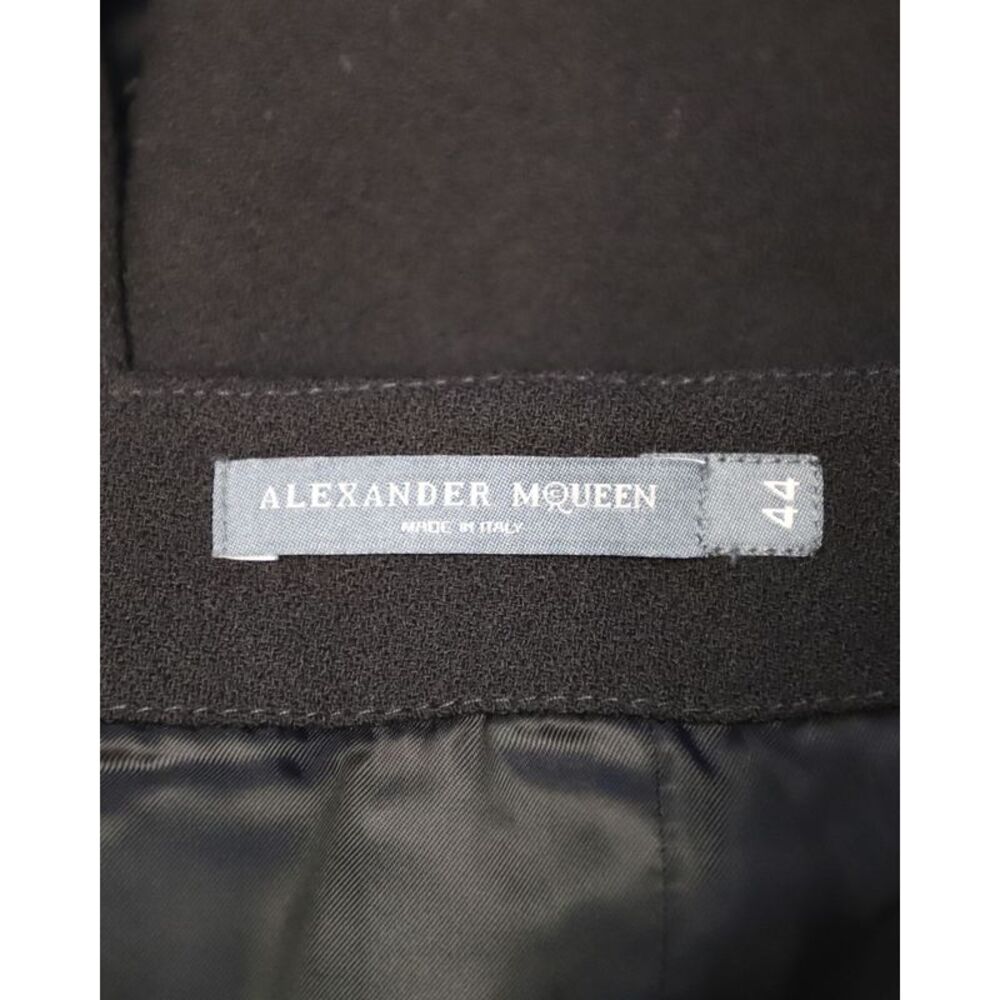 Alexander McQueen Ruffled Mini Skirt in Black Wool - Picture 6 of 6